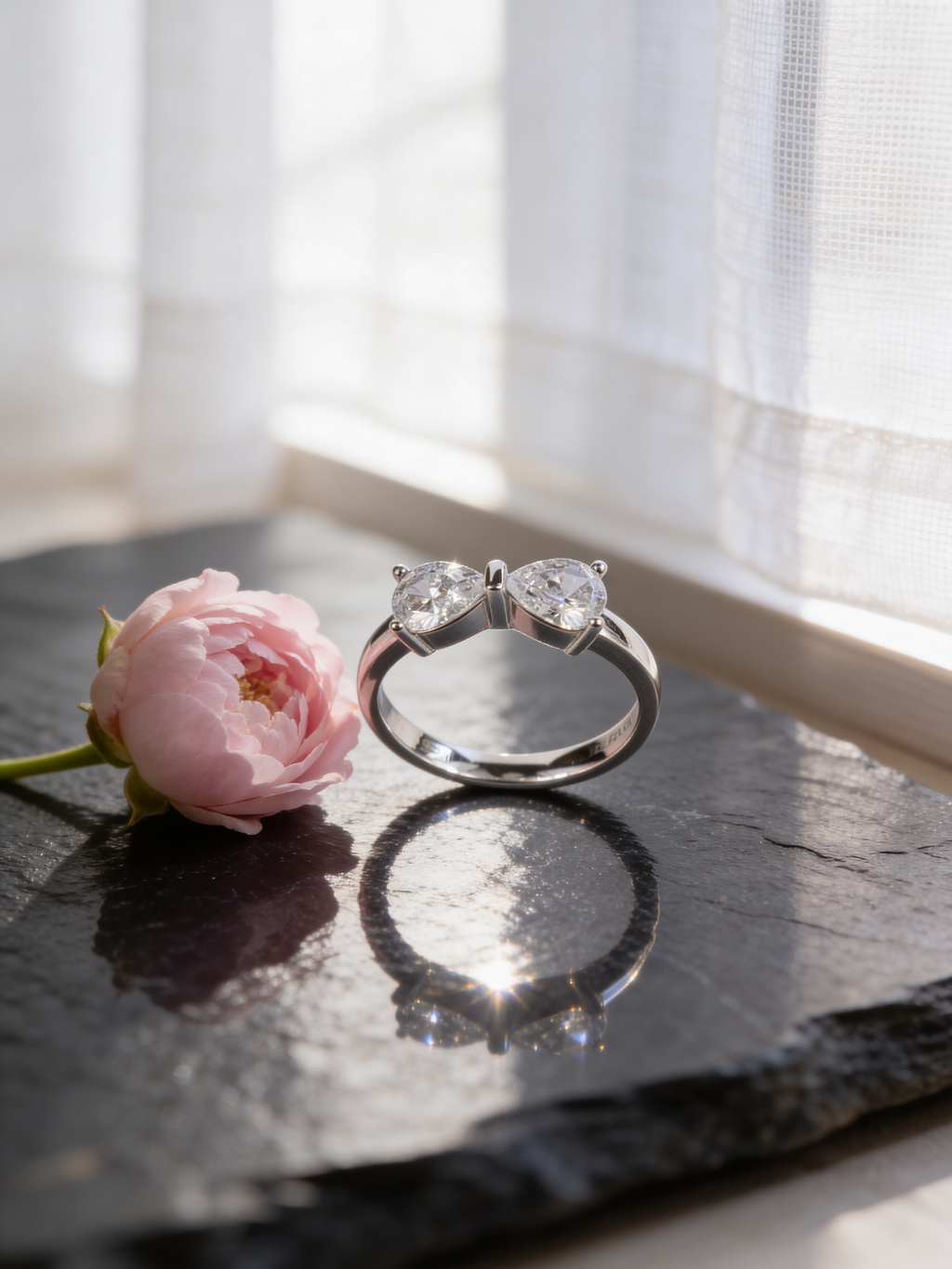 Toi et Moi Bow Ring