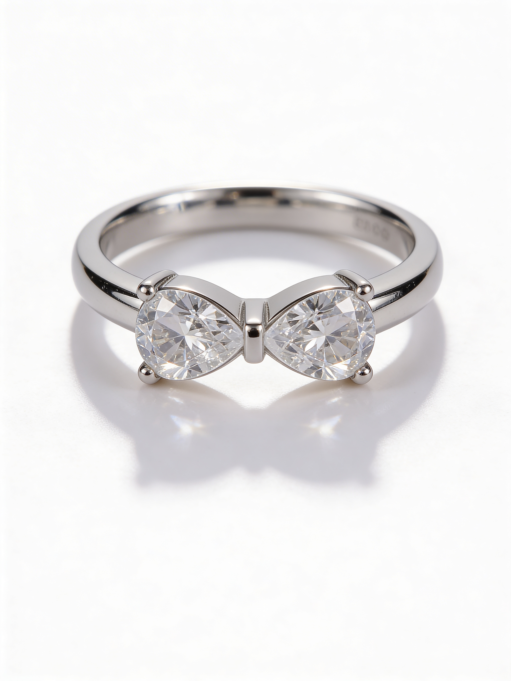 Toi et Moi Bow Ring